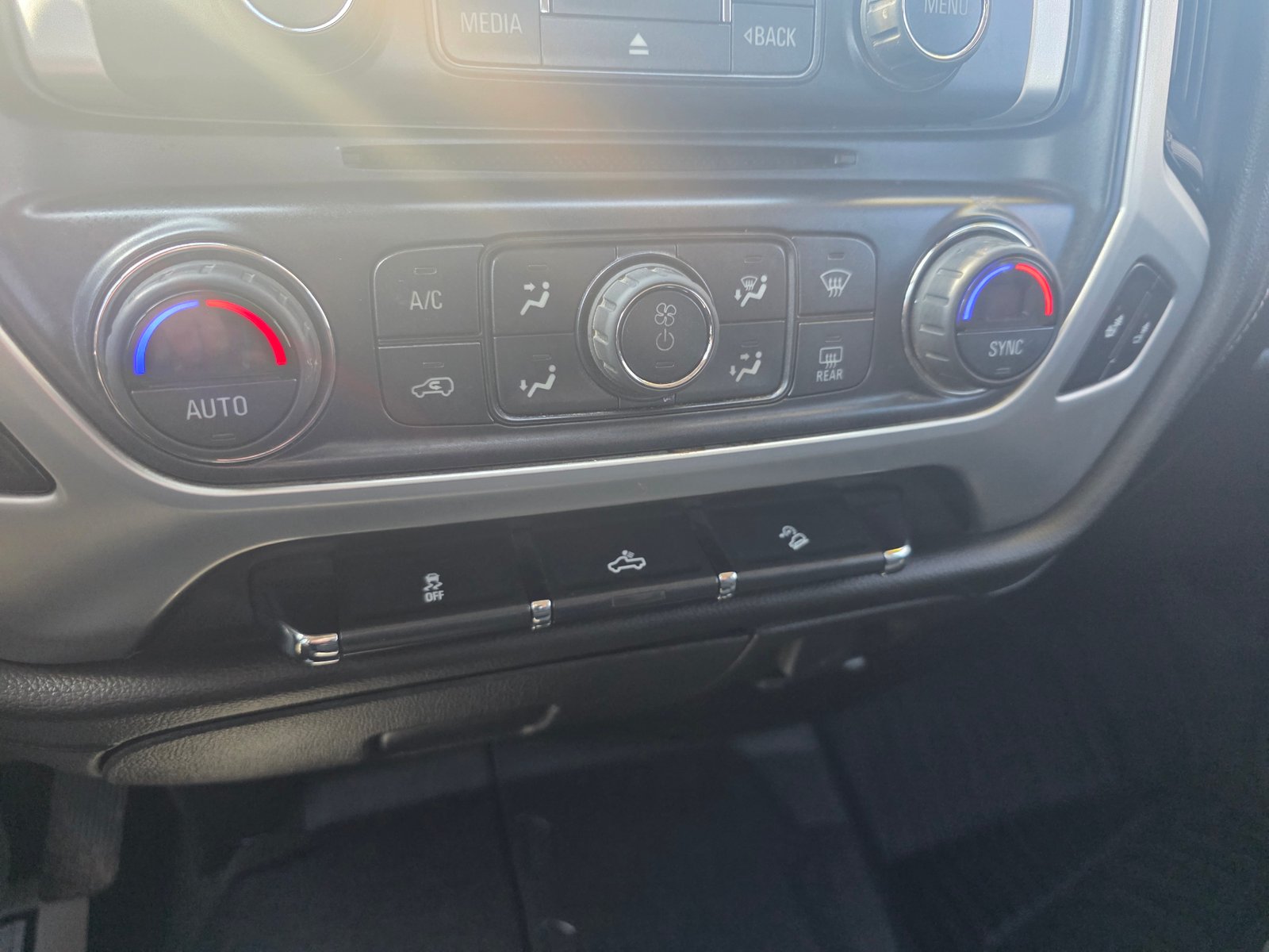2018 GMC Sierra 1500 SLE - Photo 37