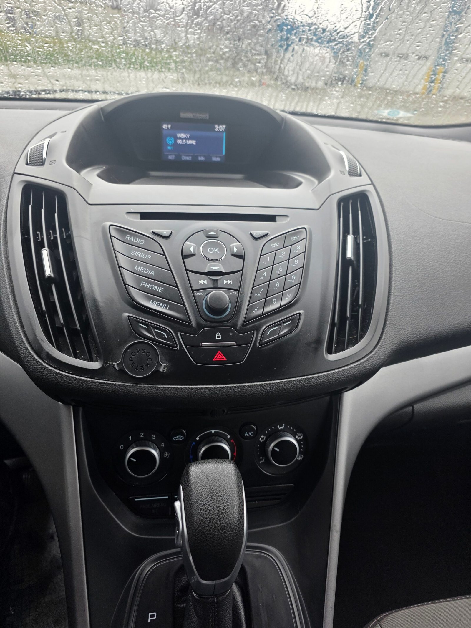 2014 Ford Escape SE - Photo 11